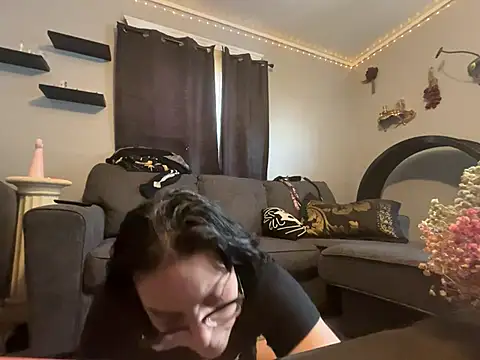 Snapshot of AmalaHexx chatting on 04-15-26, 11:16 AmalaHexx online show from 04-15-26, 11:16