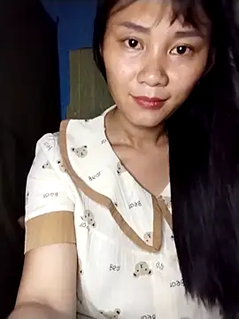 Snapshot of Kim_Kelly chatting on 04-14-26, 03:28 Kim Kelly online show from 04-14-26, 03:28