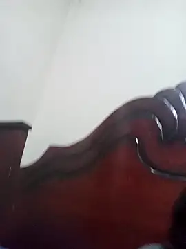Snapshot of goldito01 chatting on 06-17-26, 05:40 goldito01 online show from 06-17-26, 05:40