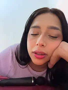 Snapshot of milakitti chatting on 06-20-26, 05:23 milakitti online show from 06-20-26, 05:23