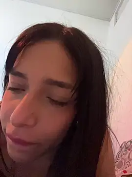 Snapshot of milakitti chatting on 07-12-26, 08:04 milakitti online show from 07-12-26, 08:04