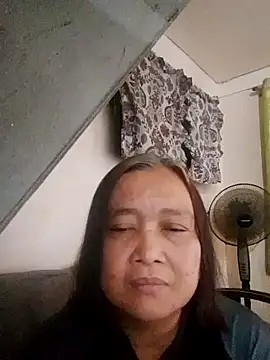 jeanyummytits online show from 05-03-26, 11:30