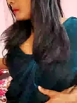 Snapshot of Mayuri-hot chatting on 07-10-26, 06:52 Mayuri-hot online show from 07-10-26, 06:52