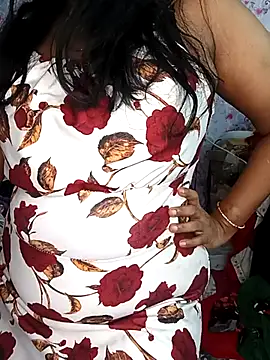 Snapshot of Mayuri-hot chatting on 05-25-26, 06:56 Mayuri-hot online show from 05-25-26, 06:56