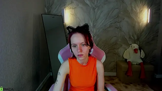 Snapshot of Milena_Milyan chatting on 05-15-26, 01:25 Milena Milyan online show from 05-15-26, 01:25
