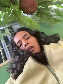 Snapshot of lafemagui chatting on 05-31-26, 11:27 lafemagui online show from 05-31-26, 11:27