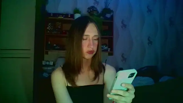 Snapshot of yullinka chatting on 04-12-26, 11:30 yullinka online show from 04-12-26, 11:30