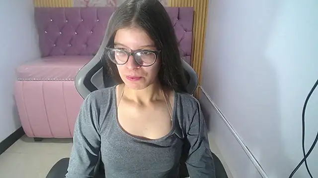 Snapshot of Kailee_ch chatting on 04-17-26, 01:14 Kailee ch online show from 04-17-26, 01:14