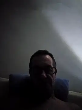Snapshot of loulouferrari chatting on 04-27-26, 09:02 loulouferrari online show from 04-27-26, 09:02