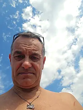 Snapshot of loulouferrari chatting on 06-14-26, 03:46 loulouferrari online show from 06-14-26, 03:46