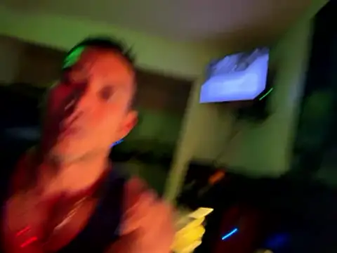 Snapshot of smoothripz chatting on 04-13-26, 03:43 smoothripz online show from 04-13-26, 03:43