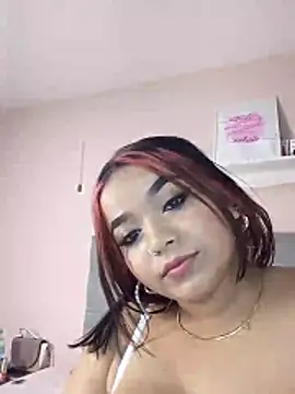 Snapshot of Sterth chatting on 04-15-26, 03:34 Sterth online show from 04-15-26, 03:34