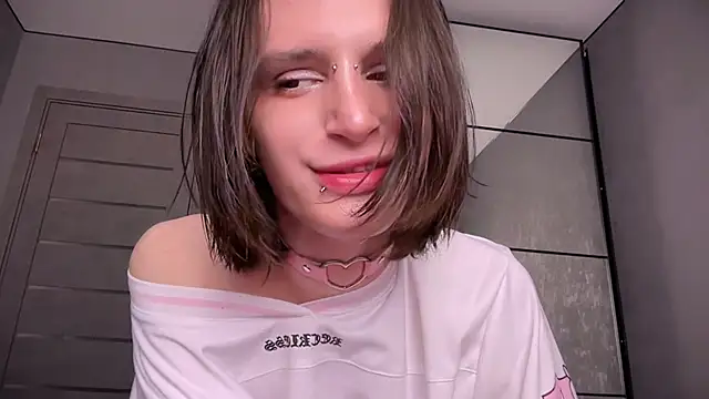 Niky Long online show from 07-06-26, 08:21