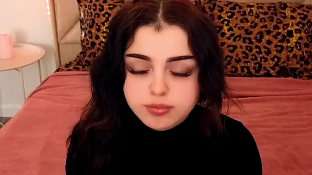 SinfulKittenn online show from 04-26-26, 05:38