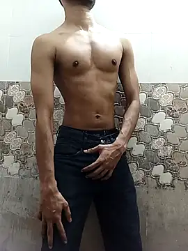 Snapshot of itsmemadhu2019 chatting on 05-22-26, 08:01 itsmemadhu2019 online show from 05-22-26, 08:01