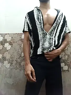 Snapshot of itsmemadhu2019 chatting on 05-23-26, 12:59 itsmemadhu2019 online show from 05-23-26, 12:59