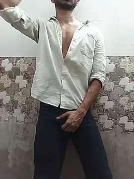 Snapshot of itsmemadhu2019 chatting on 05-24-26, 01:00 itsmemadhu2019 online show from 05-24-26, 01:00