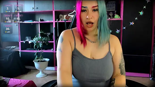 Neon Baddie online show from 07-22-26, 07:32