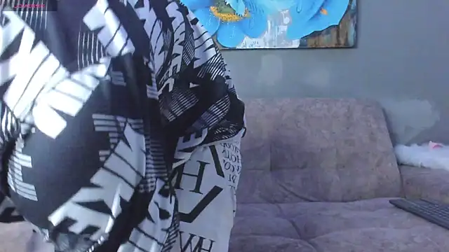 LeoVargasHot online show from 04-12-26, 09:18