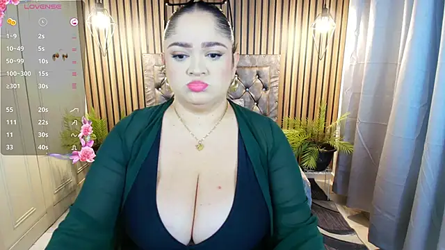 Snapshot of Lulu_Deniz chatting on 04-15-26, 02:32 Lulu Deniz online show from 04-15-26, 02:32