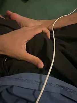 ankitmishra22 online show from 04-12-26, 11:52