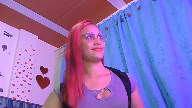 Snapshot of tinny_emiily chatting on 07-02-26, 03:23 tinny emiily online show from 07-02-26, 03:23