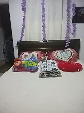 LuluDream online show from 07-10-26, 02:44