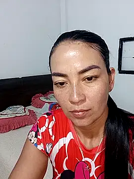 Snapshot of LuluDream chatting on 04-15-26, 04:00 LuluDream online show from 04-15-26, 04:00
