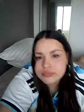 Snapshot of estrell4 chatting on 07-16-26, 01:30 estrell4 online show from 07-16-26, 01:30