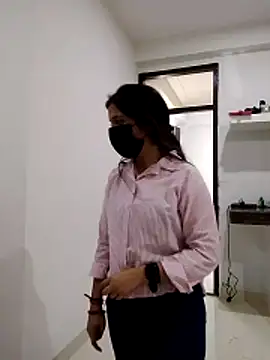 Anjali hot33 online show from 04-13-26, 08:29