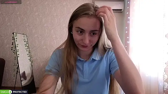 Your Emily25 online show from 07-19-26, 08:12