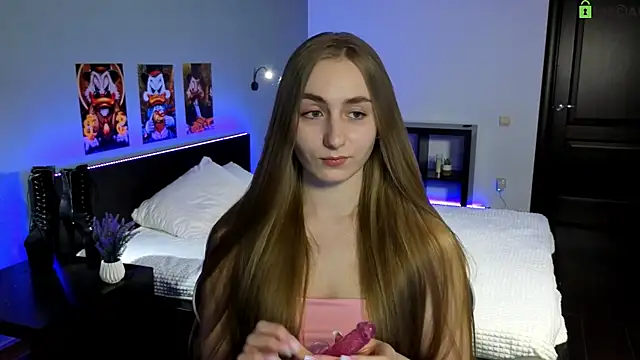 Your Emily25 online show from 04-17-26, 08:17