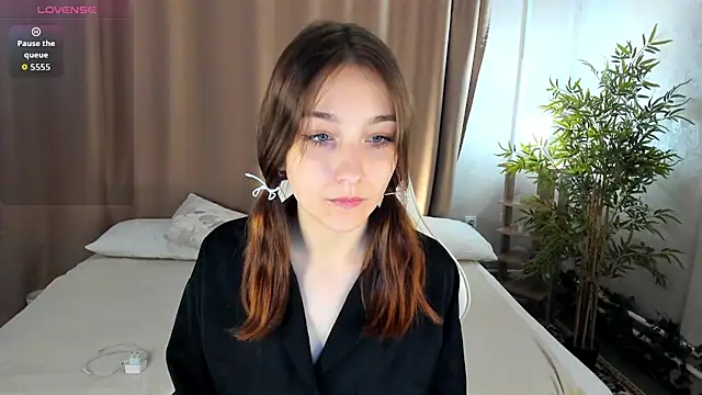 Snapshot of alis_tauber chatting on 04-15-26, 10:10 alis tauber online show from 04-15-26, 10:10