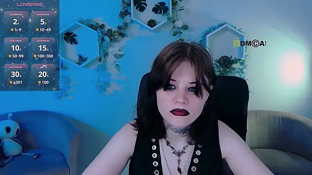 Snapshot of nikki_kiss_ chatting on 06-19-26, 08:31 nikki kiss online show from 06-19-26, 08:31