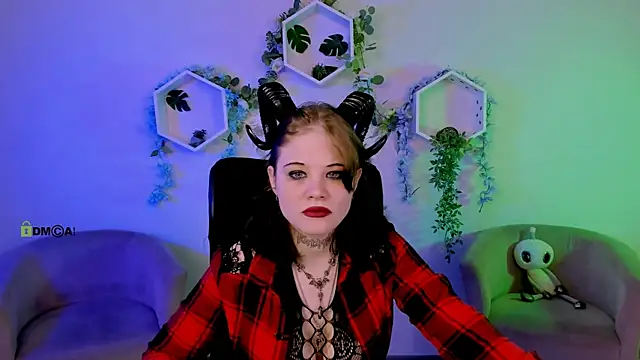 Snapshot of nikki_kiss_ chatting on 06-26-26, 08:31 nikki kiss online show from 06-26-26, 08:31