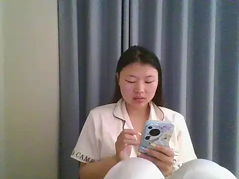 HJW2002 online show from 04-15-26, 05:57