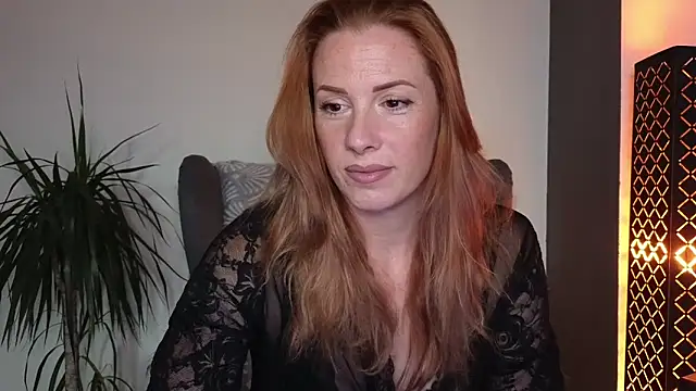 Snapshot of Sharon_Red chatting on 10-04-25, 03:46 Sharon Red online show from 10-04-25, 03:46
