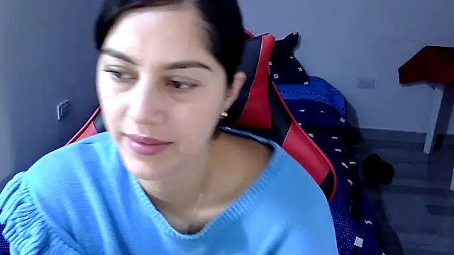 Snapshot of Bandida553 chatting on 06-30-26, 04:29 Bandida553 online show from 06-30-26, 04:29
