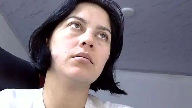 Snapshot of Bandida553 chatting on 07-03-26, 06:47 Bandida553 online show from 07-03-26, 06:47
