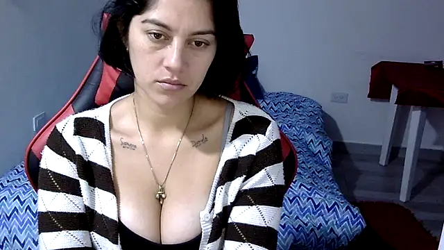 Snapshot of Bandida553 chatting on 07-08-26, 11:16 Bandida553 online show from 07-08-26, 11:16