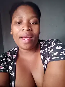 Snapshot of Diva-girl1 chatting on 06-13-26, 08:23 Diva-girl1 online show from 06-13-26, 08:23