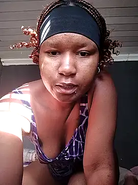 Snapshot of Diva-girl1 chatting on 08-03-26, 06:54 Diva-girl1 online show from 08-03-26, 06:54
