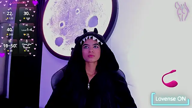 luna-bella  online show from 05-30-26, 05:36