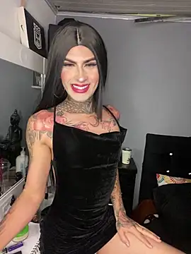 Snapshot of valen_lewiiz chatting on 04-19-26, 04:30 valen lewiiz online show from 04-19-26, 04:30