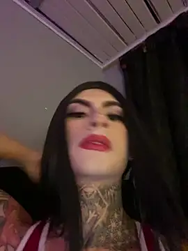 Snapshot of valen_lewiiz chatting on 05-23-26, 05:17 valen lewiiz online show from 05-23-26, 05:17