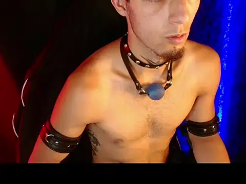 Snapshot of dark_men1 chatting on 06-05-26, 06:52 dark men1 online show from 06-05-26, 06:52