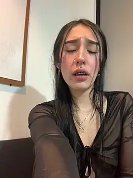 NickieCute- online show from 04-16-26, 09:50