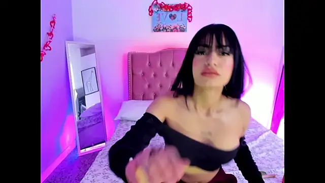 Antonella Bratzz4 online show from 04-14-26, 08:58