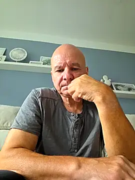 mannohmann5 online show from 07-20-26, 08:54