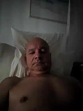 mannohmann5 online show from 06-14-26, 04:46